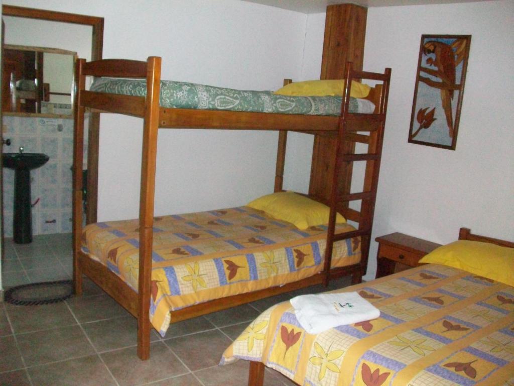 Hostal Las Palmas Puyo Bagian luar foto