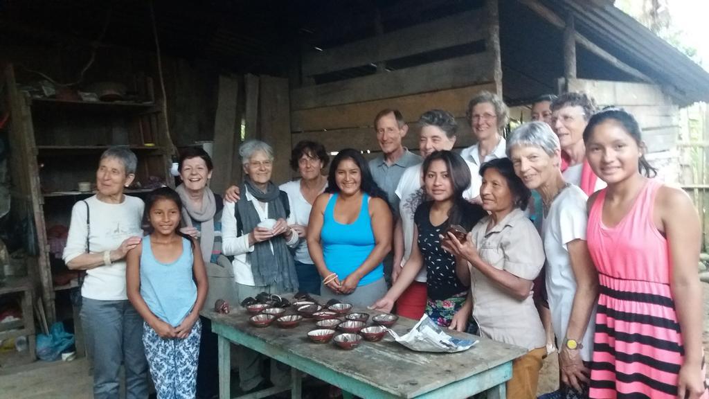 Hostal Las Palmas Puyo Bagian luar foto